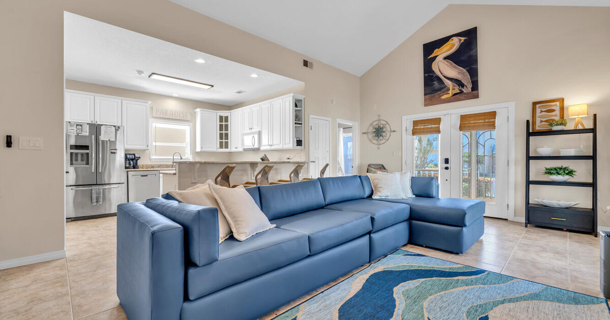 Crystal Shores